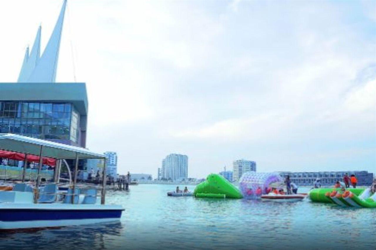 Sea Loft Villas Manama Exterior photo
