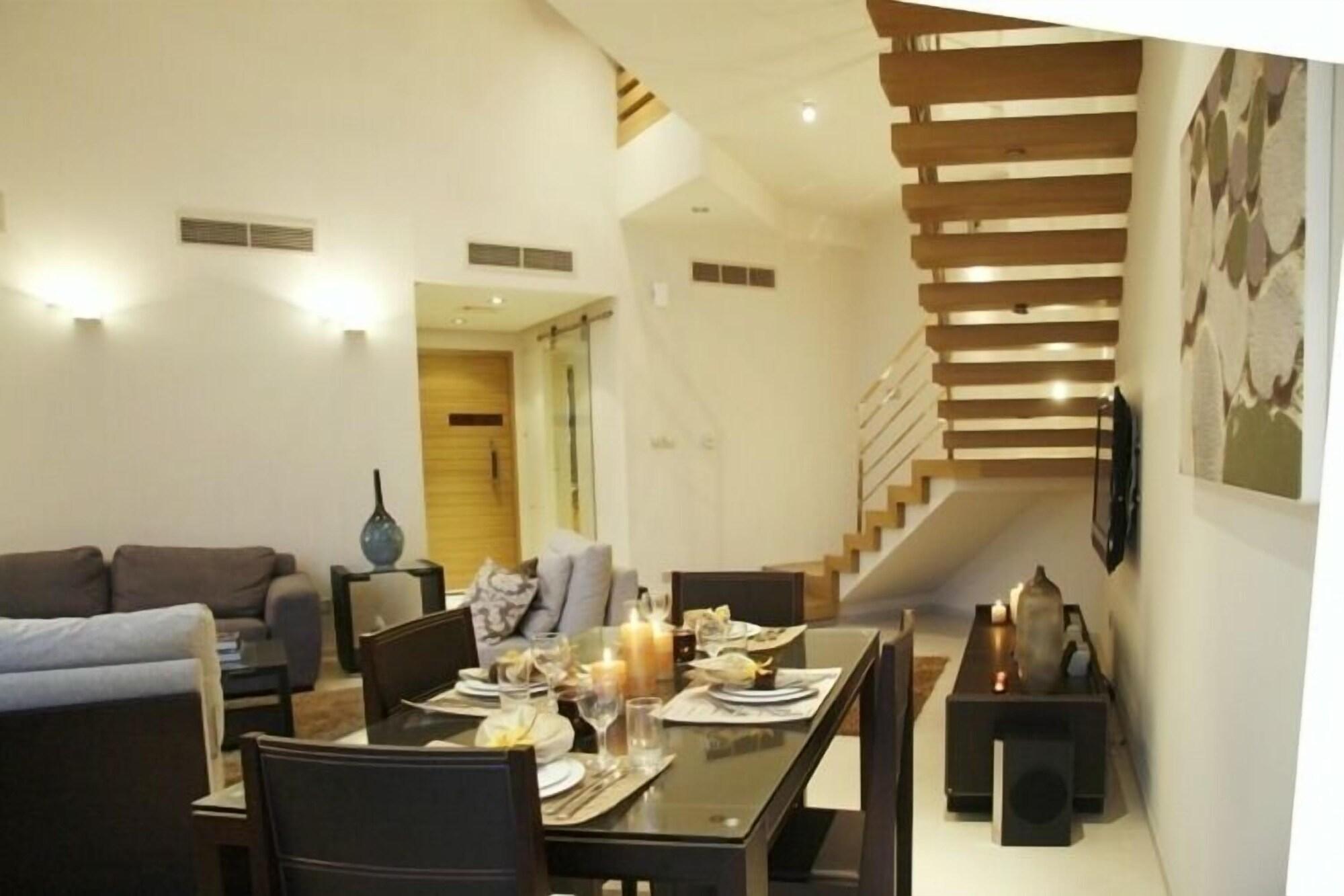 Sea Loft Villas Manama Exterior photo